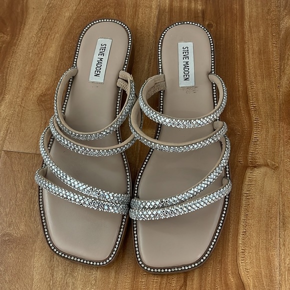 STEVE MADDEN STARIE RHINESTONES SANDALS 9.5 - Picture 3 of 7